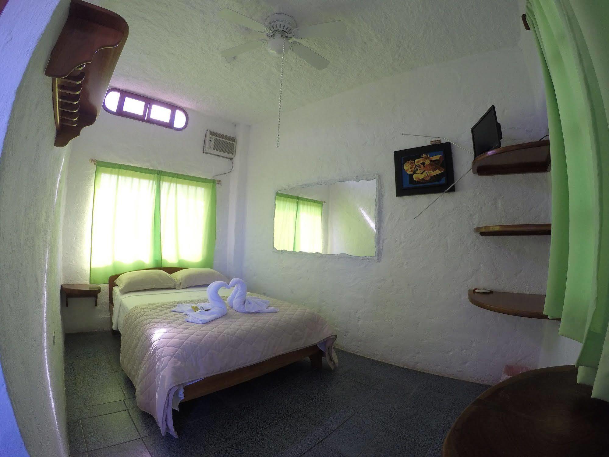 Royal Galapagos Inn Puerto Baquerizo Moreno Extérieur photo